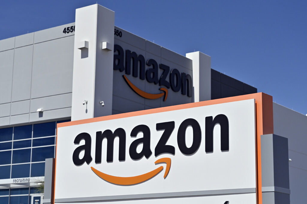 Amazon Rolls Out In store Pickup For Products Ordered From Local 
