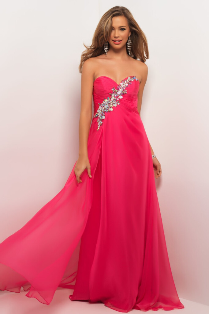 Evening Dresses Dress Up For An Evening Party